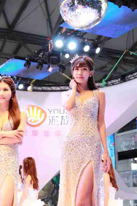 [唯美写真杂集]ID0185 Chinajoy2014 Showgirl游族网络青春美女酷似林志铃-陈潇超清照[38P500M]--性感提示：T裆裤袜长发玉臀似裸非裸岔开腿